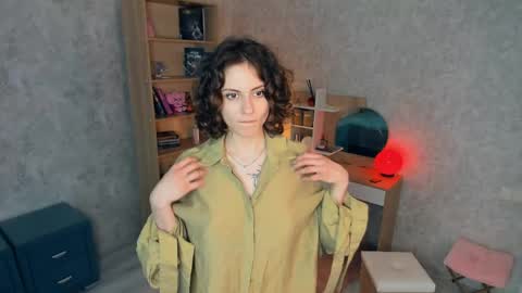 Snapshot of secret_des1res chatting on May 16, 2026, 10:36 am Mia online show from May 16, 2026, 10:36 am