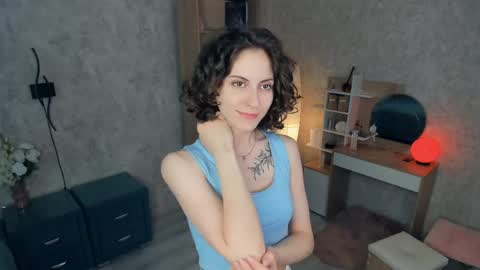 Snapshot of secret_des1res chatting on May 27, 2026, 6:32 am Mia online show from May 27, 2026, 6:32 am