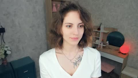 Snapshot of secret_des1res chatting on May 29, 2026, 5:49 am Mia online show from May 29, 2026, 5:49 am