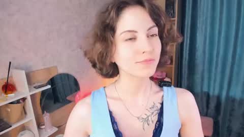 Mia online show from June 29, 2026, 5:57 am