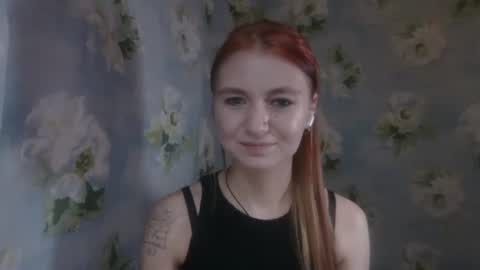 Snapshot of secret_moonlight chatting on June 25, 2026, 9:19 pm secret_moonlight online show from June 25, 2026, 9:19 pm