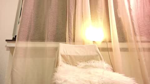 Anni online show from February 2, 2025, 5:59 pm