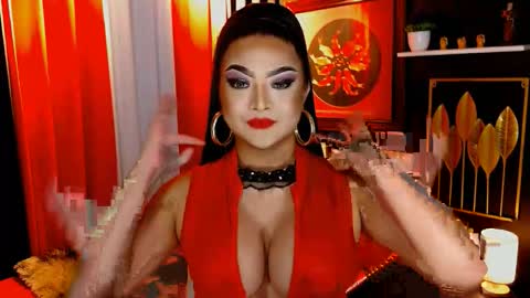 Snapshot of seducinglinda chatting on June 8, 2026, 2:39 pm seducinglinda online show from June 8, 2026, 2:39 pm