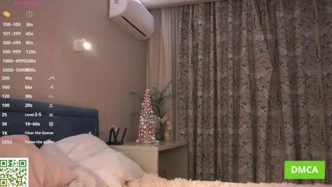 Snapshot of seductique chatting on February 3, 2026, 4:12 pm Mia online show from February 3, 2026, 4:12 pm