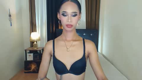 Snapshot of seductive_ashly chatting on June 2, 2026, 10:23 pm ashly online show from June 2, 2026, 10:23 pm