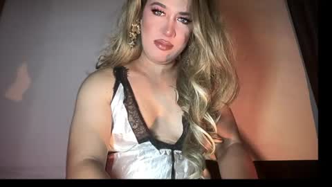 Snapshot of seductive_lusty chatting on July 14, 2026, 11:16 am call me majesty online show from July 14, 2026, 11:16 am