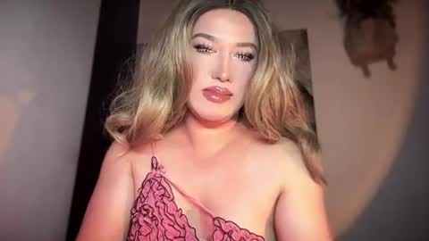 Snapshot of seductive_lusty chatting on July 18, 2026, 12:04 am call me majesty online show from July 18, 2026, 12:04 am