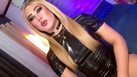 SCARLETTE  online show from March 11, 2026, 4:02 pm