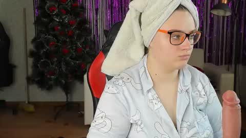 seductive_she_wolf online show from February 5, 2025, 10:51 am