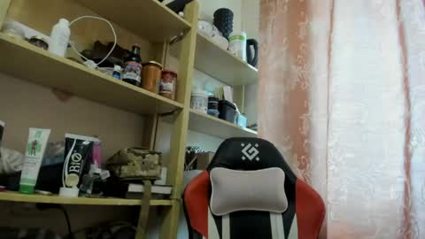 seductive_she_wolf online show from May 16, 2026, 7:27 am
