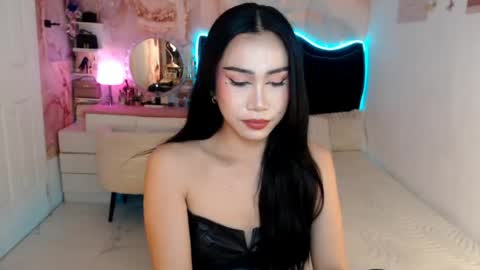 Snapshot of seductive_vana chatting on June 12, 2026, 7:24 pm Vanessa online show from June 12, 2026, 7:24 pm