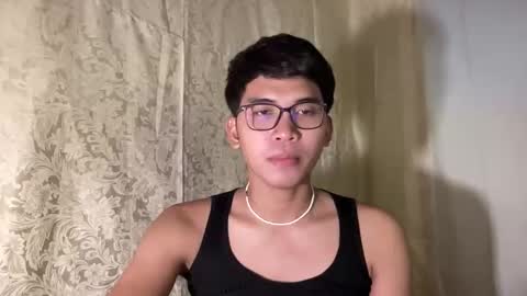 Snapshot of seductive_william chatting on December 19, 2025, 9:38 am William online show from December 19, 2025, 9:38 am