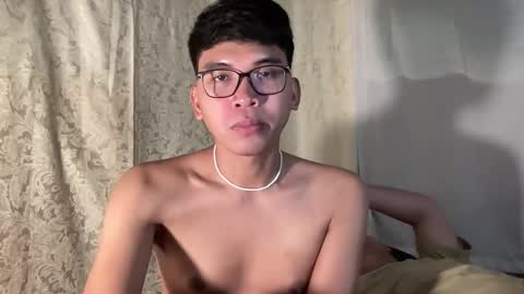 Snapshot of seductive_william chatting on January 5, 2026, 5:27 pm William online show from January 5, 2026, 5:27 pm