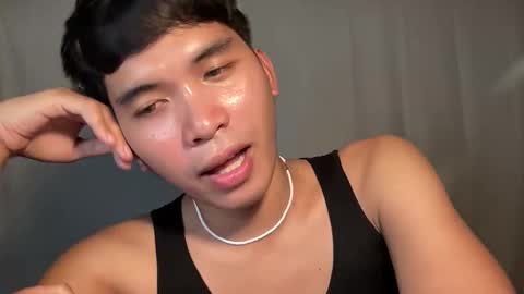 Snapshot of seductive_william chatting on February 4, 2026, 4:13 pm William online show from February 4, 2026, 4:13 pm