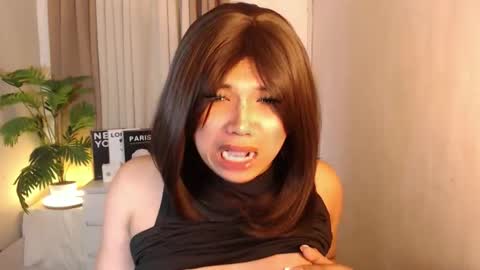 Snapshot of seductivedeluxe69 chatting on February 3, 2026, 6:22 am Deluxe online show from February 3, 2026, 6:22 am