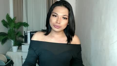 Snapshot of seductivedeluxe69 chatting on July 28, 2026, 7:39 pm Deluxe online show from July 28, 2026, 7:39 pm