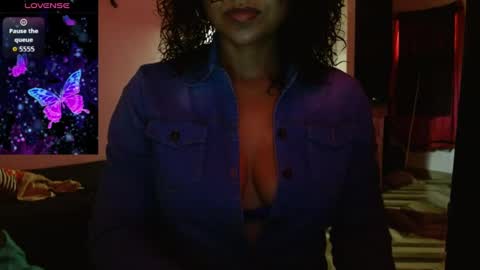 Snapshot of seductress_malia chatting on July 24, 2026, 7:01 pm seductress_malia online show from July 24, 2026, 7:01 pm