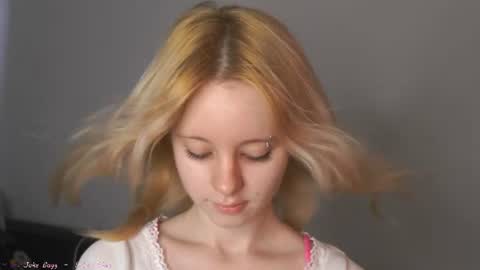 See Its honey bunny  im Lana online show from July 28, 2026, 1:21 pm
