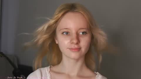 See Its honey bunny  im Lana online show from July 28, 2026, 3:21 pm