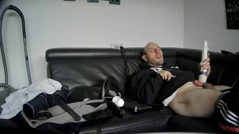 Sebastian online show from December 8, 2024, 2:09 pm