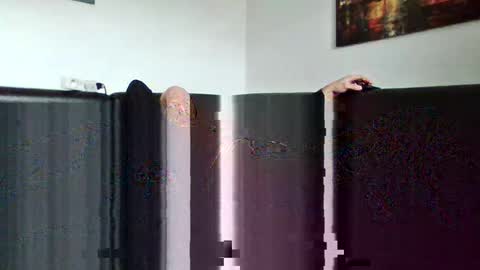 Sebastian online show from September 25, 2025, 2:32 pm