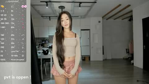 Akira Youri online show from April 20, 2026, 3:48 pm