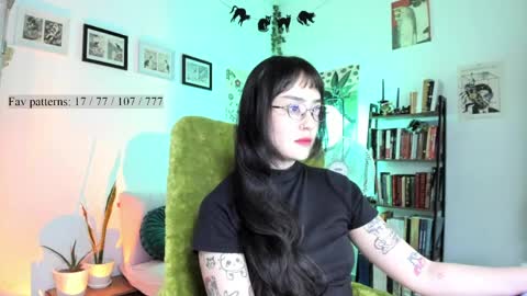 Luciana online show from June 4, 2026, 10:49 pm