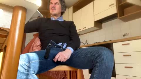 Grade2 online show from January 29, 2025, 1:49 pm