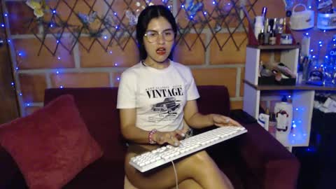seleena_01 online show from September 10, 2025, 10:54 pm