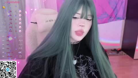 Snapshot of selena___cute chatting on May 13, 2026, 6:11 am Selena online show from May 13, 2026, 6:11 am
