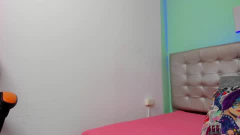 Selena online show from January 26, 2025, 3:59 am