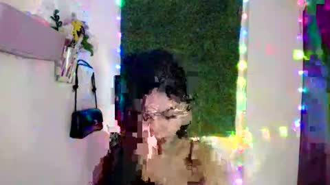 Snapshot of selena_fox2000 chatting on April 24, 2026, 12:51 pm selena_fox2000 online show from April 24, 2026, 12:51 pm