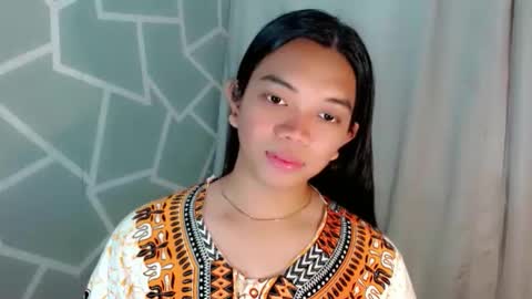 Selena online show from April 13, 2026, 11:43 pm