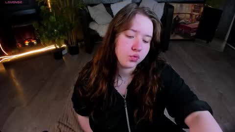 Selena online show from March 24, 2026, 5:34 am