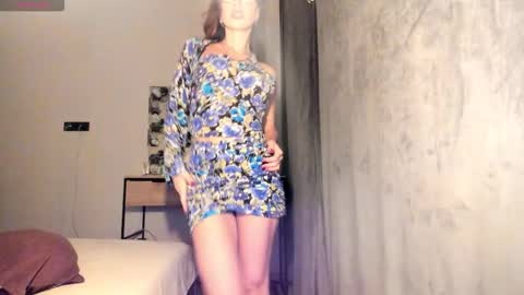 Snapshot of selena_rase chatting on November 16, 2025, 3:39 pm Selena online show from November 16, 2025, 3:39 pm