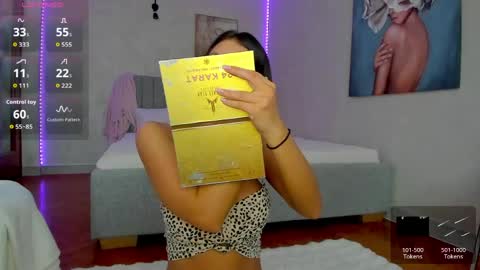 Snapshot of selena_reeves chatting on April 29, 2026, 5:55 am Selena online show from April 29, 2026, 5:55 am