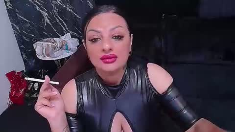 Selene online show from July 12, 2026, 3:41 am