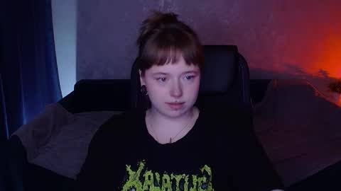 Snapshot of selenalily chatting on May 26, 2026, 6:15 pm Lilith online show from May 26, 2026, 6:15 pm