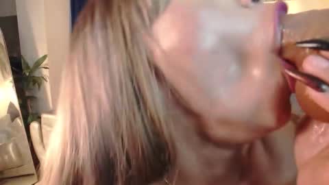 Snapshot of selenarossi chatting on November 10, 2025, 6:56 am SelenaRossi online show from November 10, 2025, 6:56 am