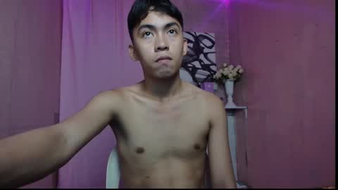 Aprilane online show from October 27, 2025, 7:12 am