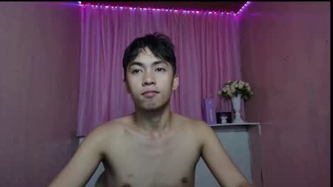 Aprilane online show from November 19, 2025, 6:35 am