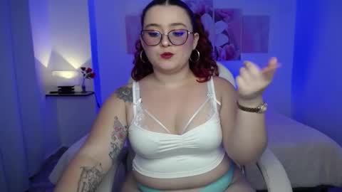 selene_rouse_ online show from February 3, 2026, 10:59 pm