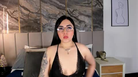 Snapshot of selene_shay chatting on November 26, 2025, 12:06 pm Selene online show from November 26, 2025, 12:06 pm