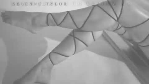 Snapshot of selene_tylor_ chatting on July 28, 2026, 7:39 pm Selene online show from July 28, 2026, 7:39 pm