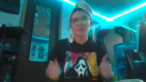 Snapshot of selenebaby chatting on January 16, 2025, 6:16 pm Selene online show from January 16, 2025, 6:16 pm