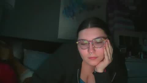 Snapshot of selenebaby chatting on September 9, 2025, 11:26 pm Selene online show from September 9, 2025, 11:26 pm