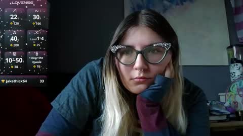 Snapshot of selenebaby chatting on October 20, 2025, 2:17 pm Selene online show from October 20, 2025, 2:17 pm