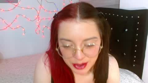 Snapshot of seleneg chatting on April 10, 2026, 5:01 am Selene G online show from April 10, 2026, 5:01 am