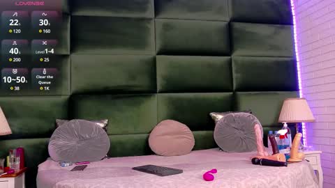 Selen online show from March 1, 2025, 6:35 am