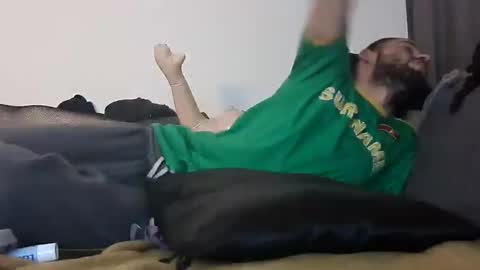 Snapshot of selfiepicdump chatting on February 2, 2025, 5:48 pm Julian Kinky Bi-guy online show from February 2, 2025, 5:48 pm